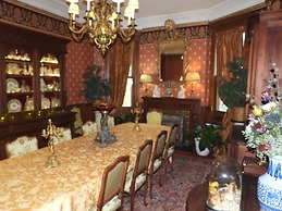 Johnstone Mansion