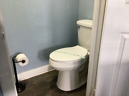 Hitching Post Country Motel