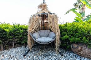 Vacation Flat w Garden Pool in Bodrum Gumusluk