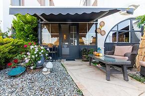 Vacation Flat w Garden Pool in Bodrum Gumusluk