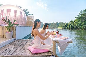 The Three Bubble Houses