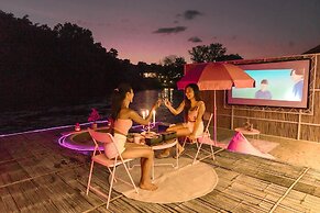 The Three Bubble Houses