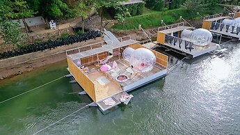 The Three Bubble Houses