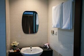 The Brown boutique patong