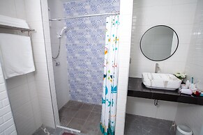 The Brown boutique patong