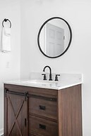 TWO CozySuites 3BD Arsenal Heights Indy