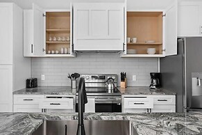 TWO CozySuites 3BD Arsenal Heights Indy