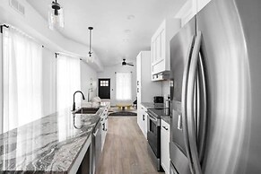 TWO CozySuites 3BD Arsenal Heights Indy