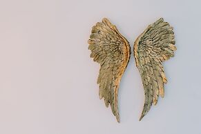 Coliving The VALLEY Portugal with Coworking Space open 24-7