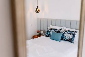 Coliving The VALLEY Portugal with Coworking Space open 24-7