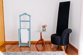 Coliving The VALLEY Portugal with Coworking Space open 24-7