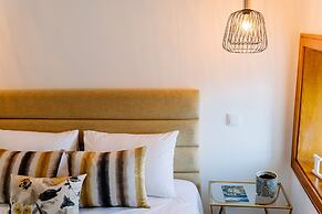 Coliving The VALLEY Portugal with Coworking Space open 24-7