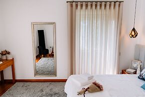 Coliving The VALLEY Portugal with Coworking Space open 24-7