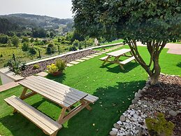 Coliving The VALLEY Portugal with Coworking Space open 24-7