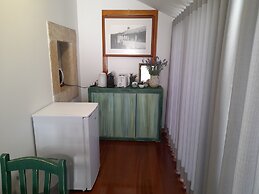 Coliving The VALLEY Portugal with Coworking Space open 24-7