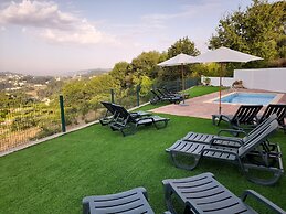 Coliving The VALLEY Portugal with Coworking Space open 24-7