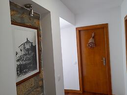 Coliving The VALLEY Portugal with Coworking Space open 24-7