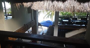 Birdwatchers Beachfront Hotel Panglao