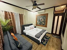 Birdwatchers Beachfront Hotel Panglao