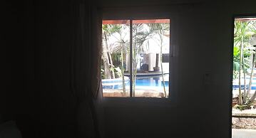 Birdwatchers Beachfront Hotel Panglao