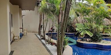 Birdwatchers Beachfront Hotel Panglao