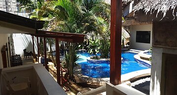 Birdwatchers Beachfront Hotel Panglao