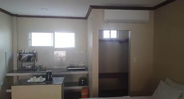 Birdwatchers Beachfront Hotel Panglao