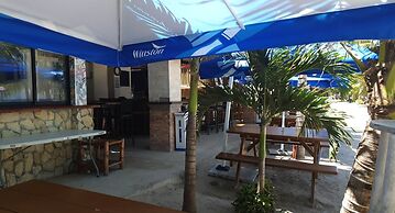 Birdwatchers Beachfront Hotel Panglao