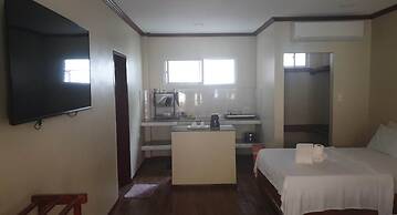 Birdwatchers Beachfront Hotel Panglao