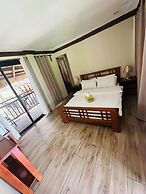 Birdwatchers Beachfront Hotel Panglao