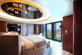 The Maestro Hotel