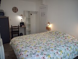 R & C - Room and Calm