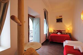 Riad Pierres et Saveurs soleil