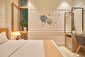 Bin Bin 10 - Mimosa Hotel near Tan Son Nhat Airport