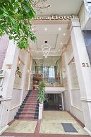 Bin Bin 10 - Mimosa Hotel near Tan Son Nhat Airport