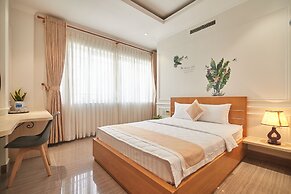Bin Bin 10 - Mimosa Hotel near Tan Son Nhat Airport