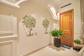 Bin Bin 10 - Mimosa Hotel near Tan Son Nhat Airport