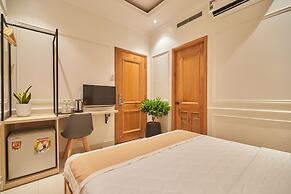 Bin Bin 10 - Mimosa Hotel near Tan Son Nhat Airport