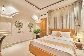 Bin Bin 10 - Mimosa Hotel near Tan Son Nhat Airport