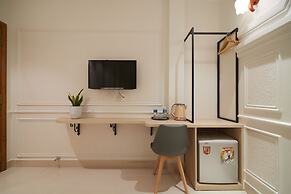 Bin Bin 10 - Mimosa Hotel near Tan Son Nhat Airport