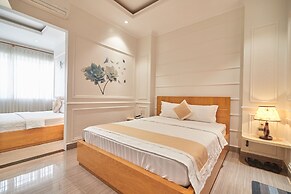 Bin Bin 10 - Mimosa Hotel near Tan Son Nhat Airport