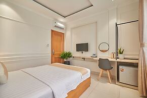 Bin Bin 10 - Mimosa Hotel near Tan Son Nhat Airport