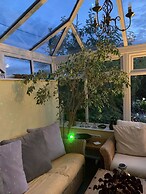 Captivating 2-bed House in Amesbury, Salisbury