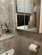 Captivating 2-bed House in Amesbury, Salisbury