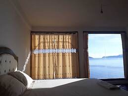 LUNA DEL TITIKAKA LODGE