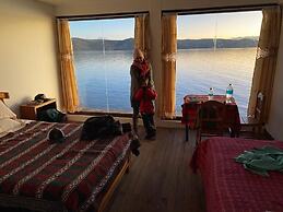 LUNA DEL TITIKAKA LODGE