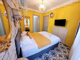 Lamur Otel
