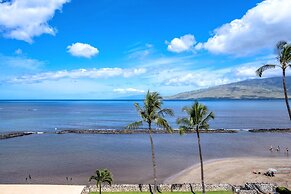 Upscale Oceanfront Penthouse Vistas