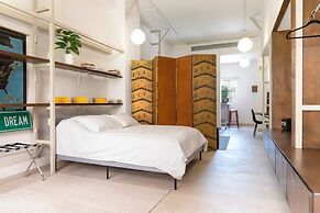 Casa Rosa by Domi Housing