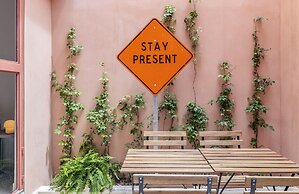 Casa Rosa by Domi Housing